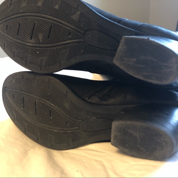 Black Under the Knee Boots - Picture 3 of 6